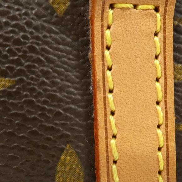 LOUIS VUITTON Gold Monogram Bag - Picture 4 of 9